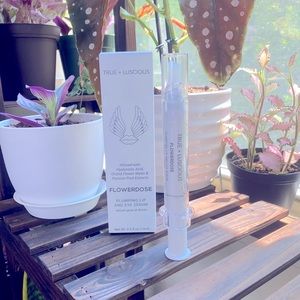 [NEW] True + Lucious Flowerdose Lip & Eye Serum